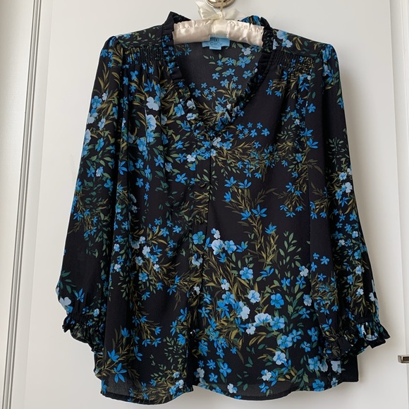 CeCe Aria Baby Doll Floral Ruffled Neck Button Down Blouse Top - Picture 9 of 10